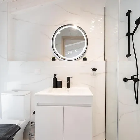 Nicole's Collection Nydri (Lefkada)