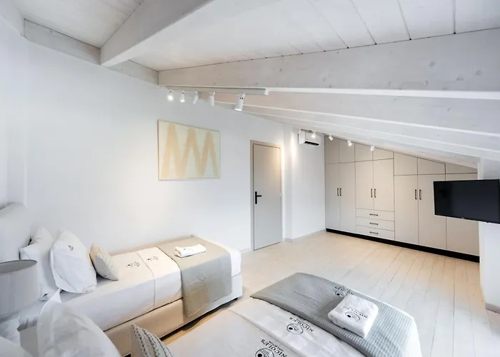 Nicole's Collection Apartment